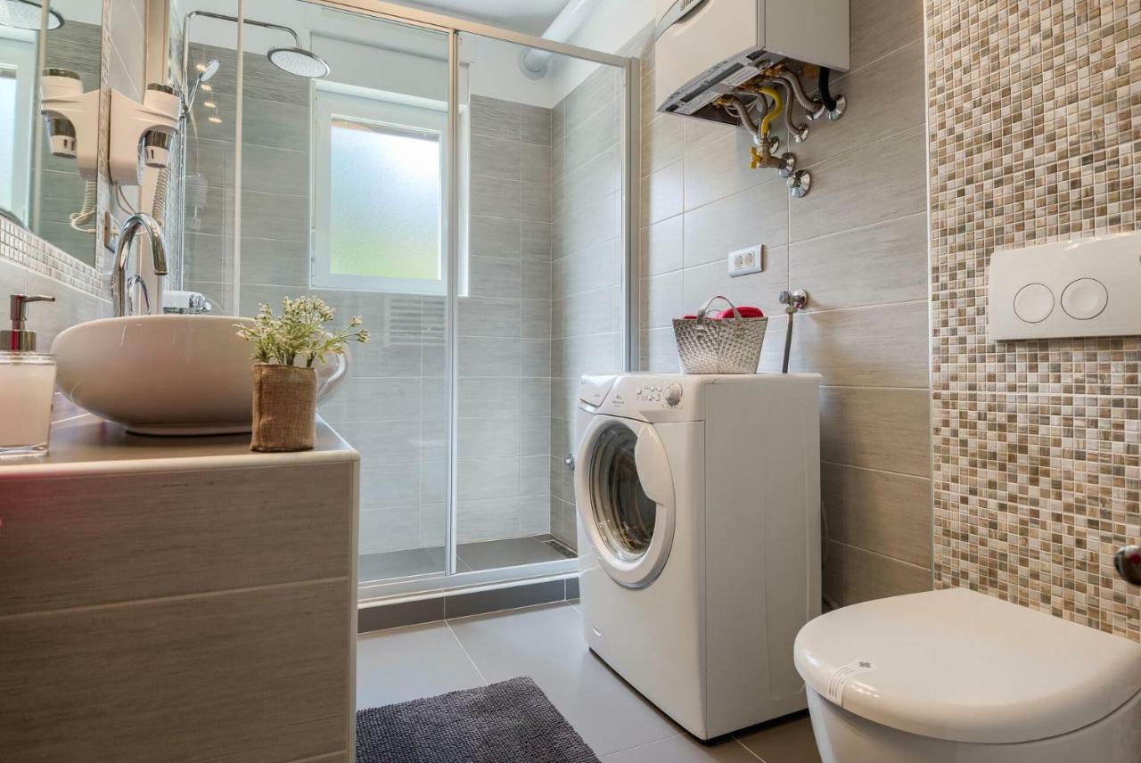 Esther Apartment Pula Zewnętrze zdjęcie
