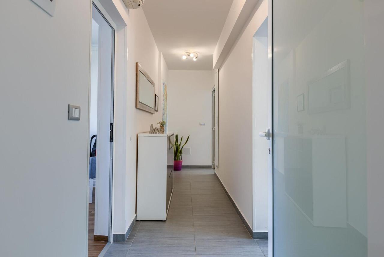 Esther Apartment Pula Zewnętrze zdjęcie